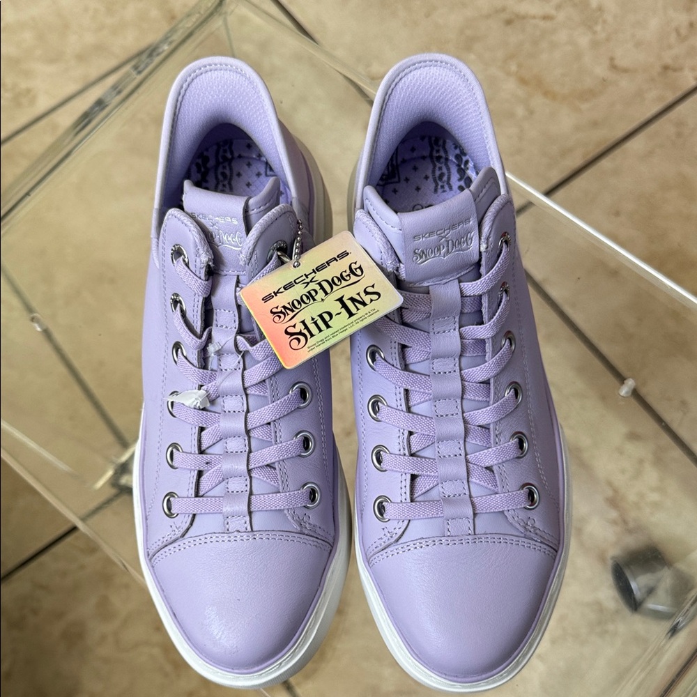 Skechers Premium Leather Slip-ins x Snoop Brandnew with tags. Women’s s8.5